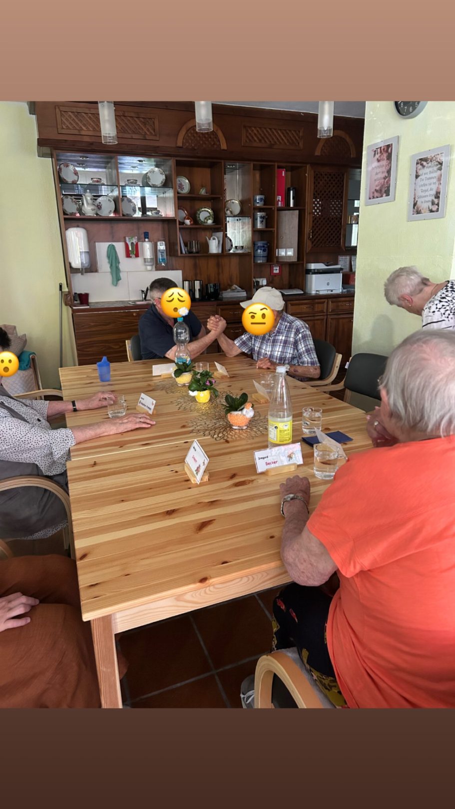 Kräftemessen mit der Betreuungskraft 
